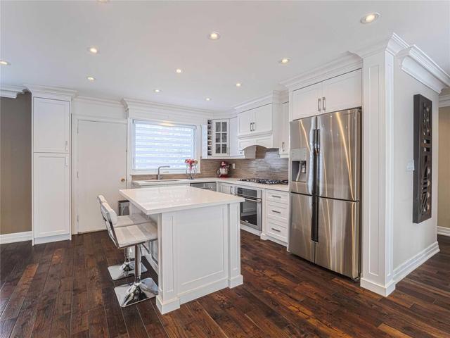 208 Acton Ave, House detached with 3 bedrooms, 2 bathrooms and 6 parking in Toronto ON | Image 8