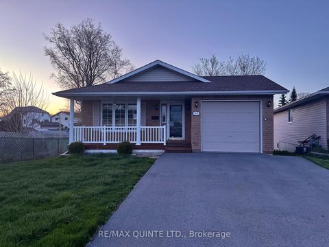 34 Jason Cres, House detached with 3 bedrooms, 2 bathrooms and 5 parking in Quinte West ON | Card Image