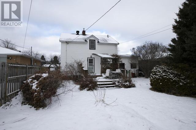 20 Tuckett St, House detached with 3 bedrooms, 1 bathrooms and null parking in Sault Ste. Marie ON | Image 5