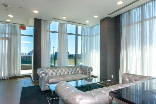 618 - 1169 Queen St W, Condo with 2 bedrooms, 2 bathrooms and 1 parking in Toronto ON | Image 24