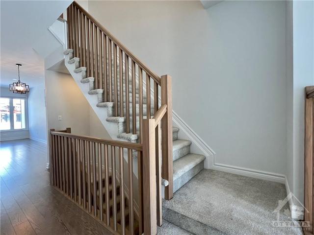 699 Cordelette Circle, Townhouse with 3 bedrooms, 3 bathrooms and 2 parking in Ottawa ON | Image 15