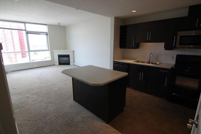808 - 55 Spruce Place Sw, Condo with 1 bedrooms, 1 bathrooms and 1 parking in Calgary AB | Image 3