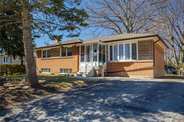 97 North Forster Park Drive, House detached with 4 bedrooms, 2 bathrooms and 5 parking in Oakville ON | Image 1