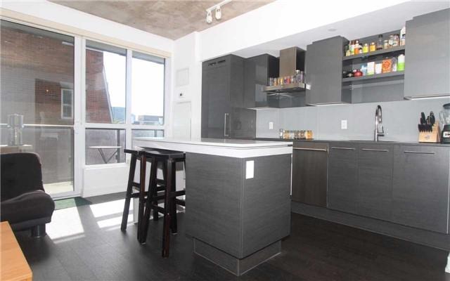 352 - 1030 King St W, Condo with 2 bedrooms, 2 bathrooms and 1 parking in Toronto ON | Image 7