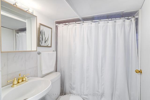 489 Delaware Ave, House semidetached with 2 bedrooms, 2 bathrooms and 1 parking in Toronto ON | Image 29