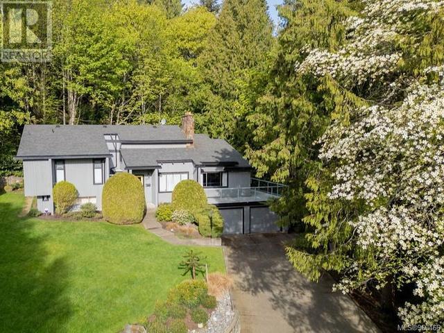 5095 Catalina Terr, House detached with 4 bedrooms, 3 bathrooms and 6 parking in Saanich BC | Image 1