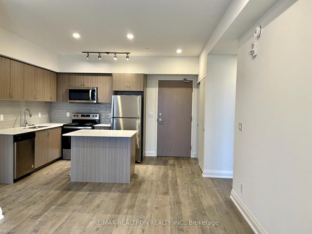 1108 - 58 Lakeside Terr N, Condo with 2 bedrooms, 2 bathrooms and 1 parking in Barrie ON | Image 4