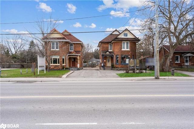 100 Essa Road, House detached with 3 bedrooms, 4 bathrooms and 7 parking in Barrie ON | Image 2