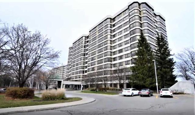 320 Mill St S, Condo with 1 bedrooms, 2 bathrooms and 1 parking in Brampton ON | Image 2
