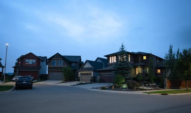 32 Chaparral Valley Manor Se, House detached with 4 bedrooms, 3 bathrooms and 4 parking in Calgary AB | Image 44