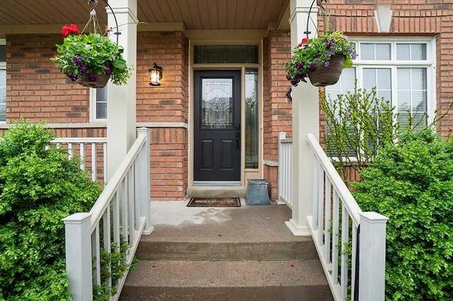 66 Crawford St, House detached with 3 bedrooms, 4 bathrooms and 2 parking in Markham ON | Image 2