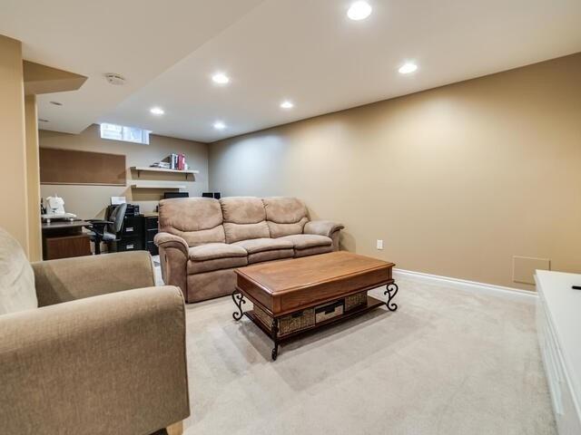 78 Hutton Pl, House detached with 3 bedrooms, 3 bathrooms and 5 parking in Clarington ON | Image 27