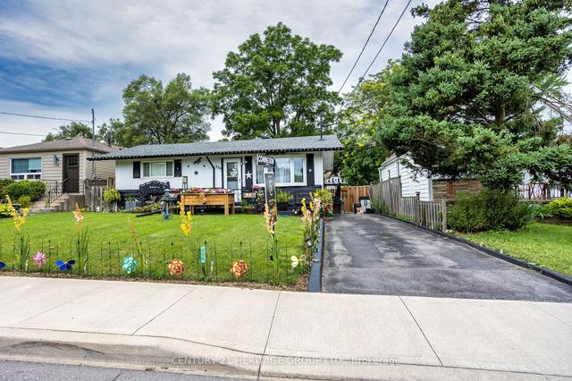 230 West 18th St, House detached with 2 bedrooms, 2 bathrooms and 3 parking in Hamilton ON | Image 12