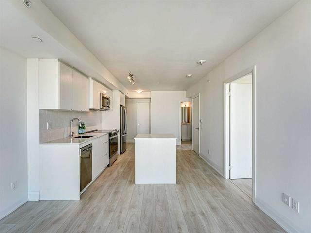 1202 - 1461 Lawrence Ave W, Condo with 2 bedrooms, 2 bathrooms and 1 parking in Toronto ON | Image 3