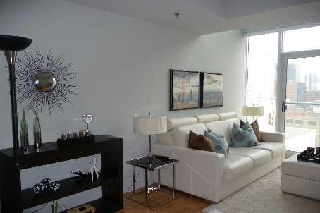 lph29 - 21 Nelson St, Condo with 1 bedrooms, 1 bathrooms and 1 parking in Toronto ON | Image 5