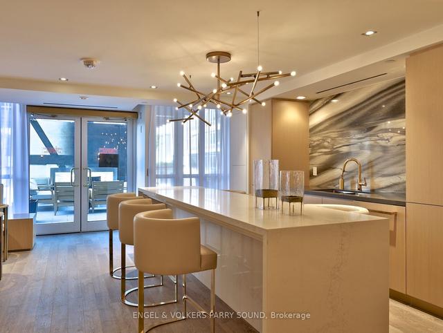 1808 - 88 Cumberland St, Condo with 2 bedrooms, 2 bathrooms and 1 parking in Toronto ON | Image 28