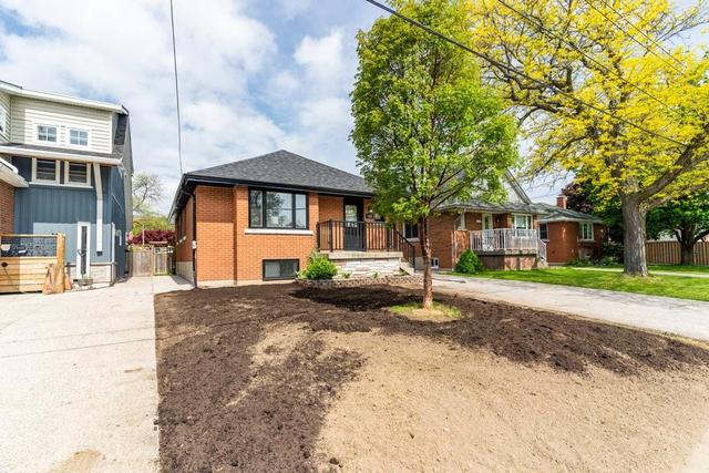 upper - 156 East 42nd Street, House detached with 3 bedrooms, 1 bathrooms and 1 parking in Hamilton ON | Image 2