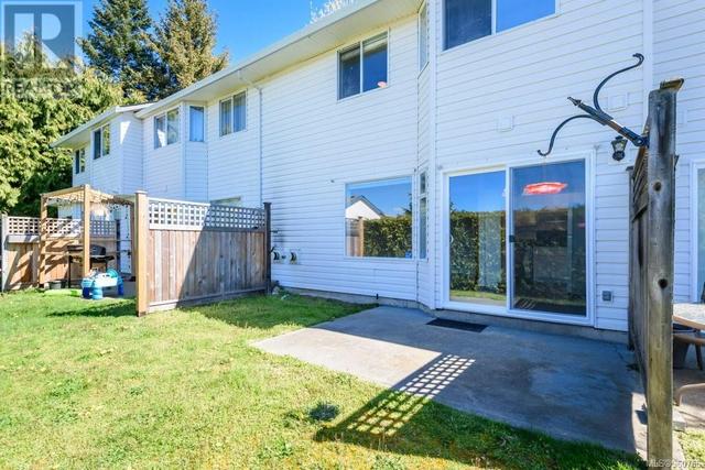 27 - 2160 Hawk Dr, House attached with 3 bedrooms, 2 bathrooms and 14 parking in Courtenay BC | Image 16