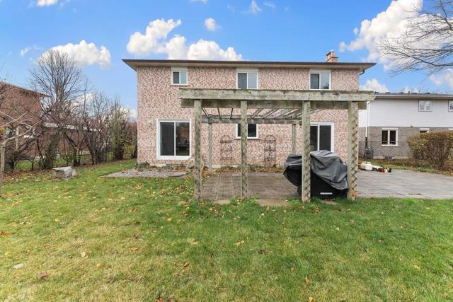 165 Hazelwood Dr, House detached with 4 bedrooms, 3 bathrooms and 6 parking in Whitby ON | Image 30