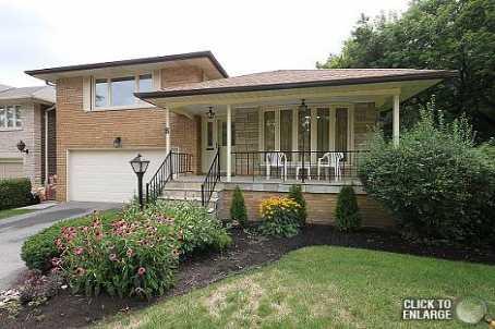 8 Taylorwood Dr, House detached with 3 bedrooms, 2 bathrooms and 2 parking in Toronto ON | Image 1