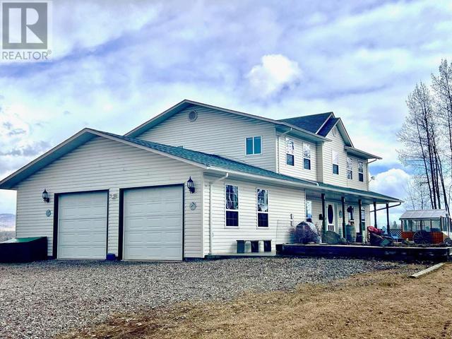 2654 Stenset Road, House detached with 5 bedrooms, 4 bathrooms and null parking in Bulkley Nechako A BC | Image 4