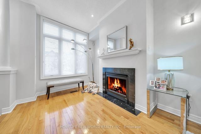 66f Finch Ave W, Townhouse with 3 bedrooms, 3 bathrooms and 2 parking in Toronto ON | Image 33