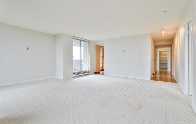 1102 - 60 Inverlochy Blvd, Condo with 3 bedrooms, 2 bathrooms and 1 parking in Markham ON | Image 2