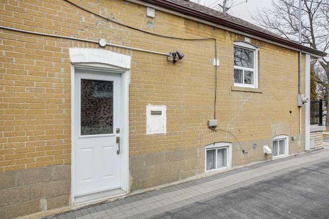 670 Pharmacy Ave, House detached with 2 bedrooms, 2 bathrooms and 4 parking in Toronto ON | Image 25