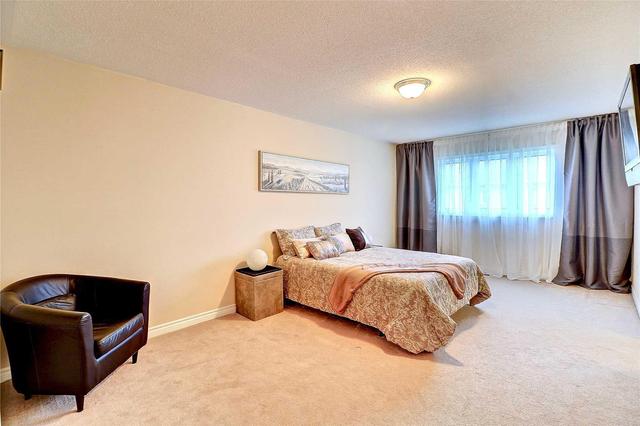 59 Lander Cres, House attached with 3 bedrooms, 3 bathrooms and 2 parking in Vaughan ON | Image 16