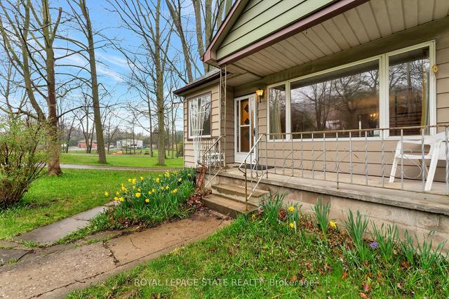 1029 Lower Lions Club Rd, Home with 3 bedrooms, 1 bathrooms and 10 parking in Hamilton ON | Image 36