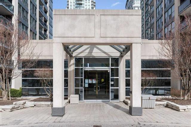 1800 - 18 Hollywood Ave, Condo with 3 bedrooms, 2 bathrooms and 1 parking in Toronto ON | Image 23