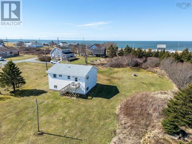 27 Saulnier Lane, House detached with 4 bedrooms, 1 bathrooms and null parking in Yarmouth MD NS | Image 11