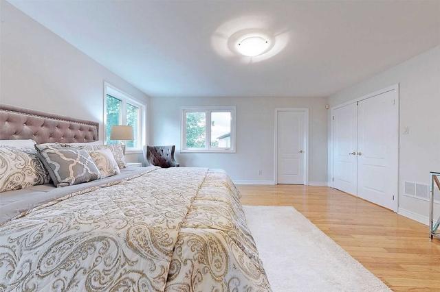 12 Kenton Dr, House detached with 4 bedrooms, 5 bathrooms and 4 parking in Toronto ON | Image 30
