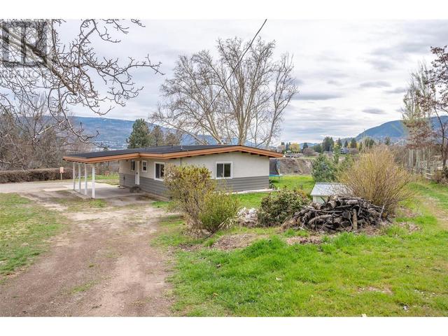 303 Hyslop Drive, House detached with 3 bedrooms, 1 bathrooms and null parking in Okanagan Similkameen F BC | Image 37