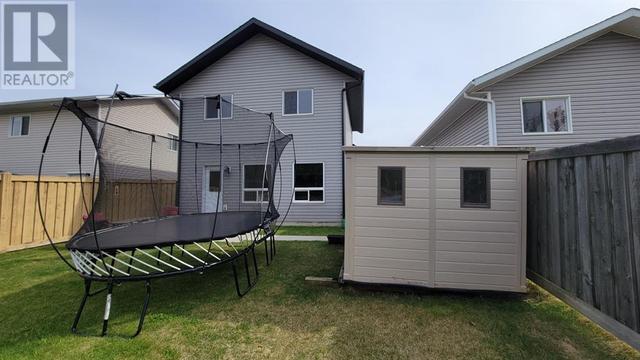 8860 75 Avenue, House detached with 5 bedrooms, 2 bathrooms and 4 parking in Grande Prairie AB | Image 16