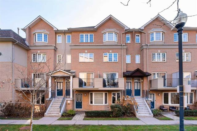 1215 - 28 Sommerset Way, Townhouse with 2 bedrooms, 2 bathrooms and 1 parking in Toronto ON | Image 1