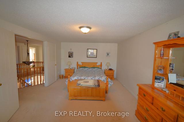 33 Love Cres, House detached with 5 bedrooms, 3 bathrooms and 6 parking in Ajax ON | Image 15