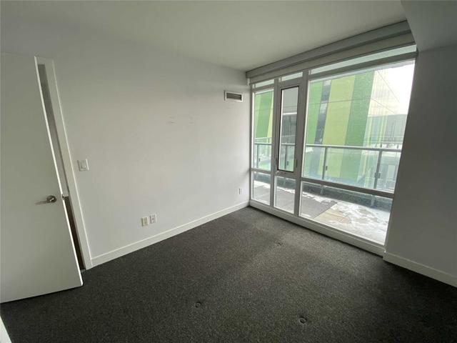 213 - 170 Fort York Blvd, Condo with 1 bedrooms, 1 bathrooms and 0 parking in Toronto ON | Image 2