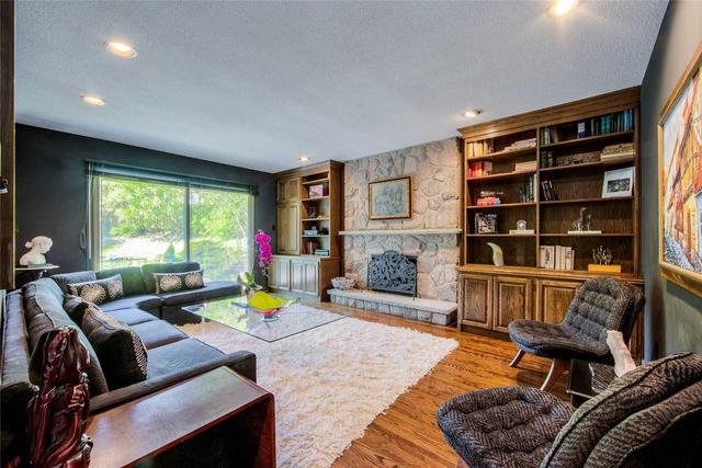 19 Magpie Cres, House detached with 4 bedrooms, 4 bathrooms and 4 parking in Toronto ON | Image 10