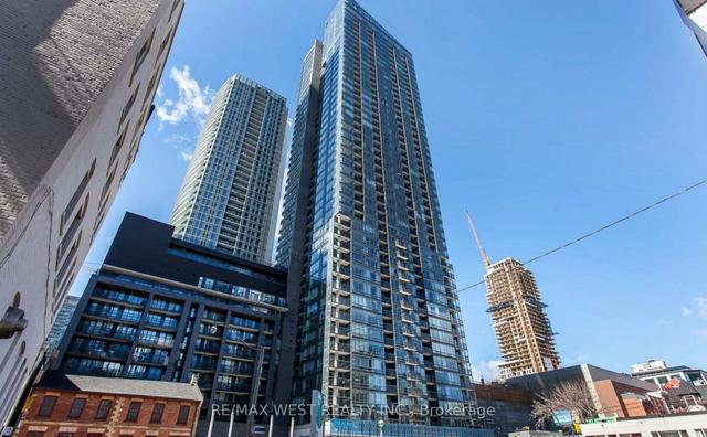 802 - 295 Adelaide St W, Condo with 1 bedrooms, 1 bathrooms and 0 parking in Toronto ON | Image 1