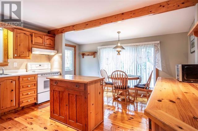 271 Three Island Pond Road, House detached with 2 bedrooms, 1 bathrooms and null parking in Paradise NL | Image 10