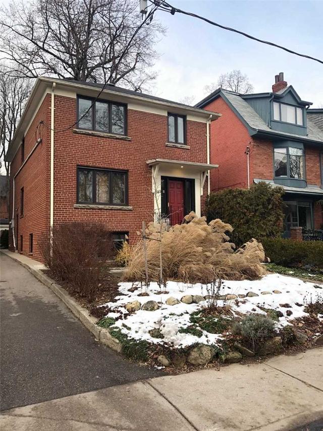 upper - 240 Cottingham St, House detached with 2 bedrooms, 1 bathrooms and 1 parking in Toronto ON | Image 1