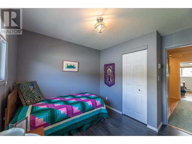 104 - 3315 Wilson Street, House attached with 3 bedrooms, 1 bathrooms and 1 parking in Penticton BC | Image 33