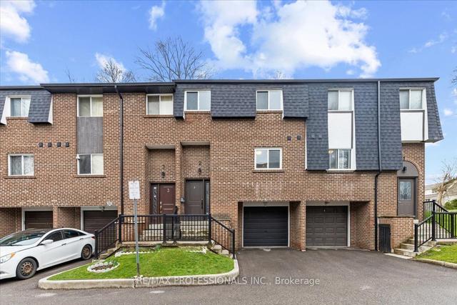 2 - 119 Henderson Ave, Townhouse with 3 bedrooms, 3 bathrooms and 2 parking in Markham ON | Image 19