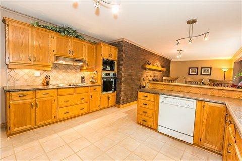 11 Coventry Crt, House detached with 3 bedrooms, 3 bathrooms and 4 parking in Oro Medonte ON | Image 8