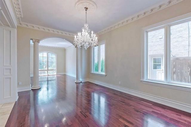 32 Munro Blvd, House detached with 5 bedrooms, 7 bathrooms and 6 parking in Toronto ON | Image 36