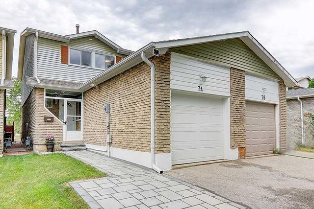 74 Rakewood Cres, House semidetached with 3 bedrooms, 4 bathrooms and 3 parking in Toronto ON | Image 12
