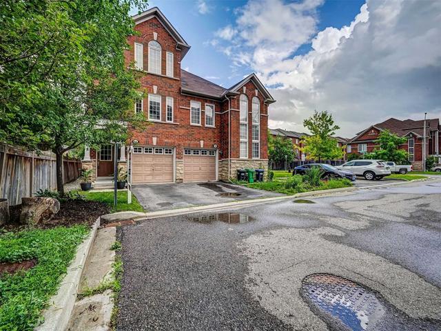 11 Sand Wedge Lane, House attached with 3 bedrooms, 2 bathrooms and 2 parking in Brampton ON | Image 12