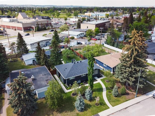 3756 36 Avenue Sw, House detached with 6 bedrooms, 2 bathrooms and 5 parking in Calgary AB | Image 27
