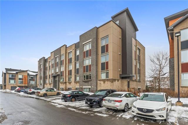 l04 - 315 Terravita Private, Condo with 2 bedrooms, 1 bathrooms and 1 parking in Ottawa ON | Image 1